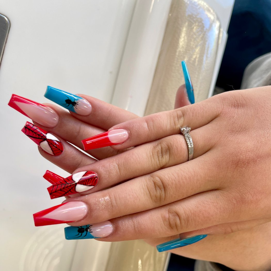 ONGLES DE GARCHES 2
